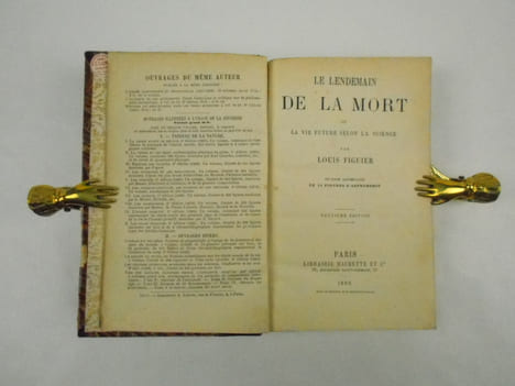 Le Lendemain de la Mort ou la Vie future selon la Science.. FIGUIER Louis,