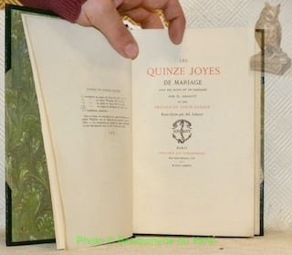 Les Quinze Joyes de Mariage avec des notes et un glossaire par D. Jouaust et une préface de Louis Ulbach. Eaux-fortes par Ad. Lalauze.. undefined