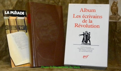 Album. Les écrivains de la Révolution. Iconographie choisie et commentée par Pierre Gascar. Collection Bibliothèque de la Pléiade.. GASCAR, Pierre.