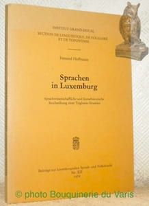 Koronalisierung und Hyperkorrektion. Das PalaSprachen in Luxemburg. Sprachwissenschaftliche und literarhistorische Beschreibung einer Triglossie-Situation. Von Fernand Hoffmann. Beiträge zur luxemburgischen Sprach- und Volkskunde, Nr. 12.