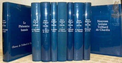 Oeuvres de Teilhard de Chardin. 8 Volumes. I: Le phénomène humain. II: L’apparition de l’homme. III: La vision du passé. IV: Le milieu divin. V: L’avenir de l’homme. VI: L’énergie humaine. VII: L’activation de l’énergie. X: Comment je crois. 