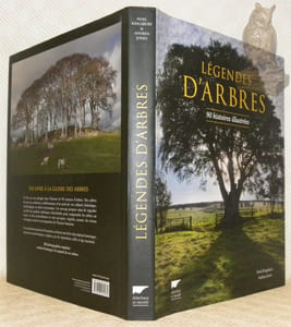 Légendes d’arbres, 90 histoires illustrées. Photographies de Andrea Jones.