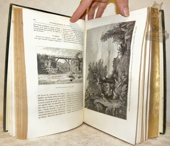 Voyage autour du monde. Nouvelle édition illustrée de 360 gravures. Autralie, Java, Siam, Canton, Pekin, Yeddo, San Francisco.