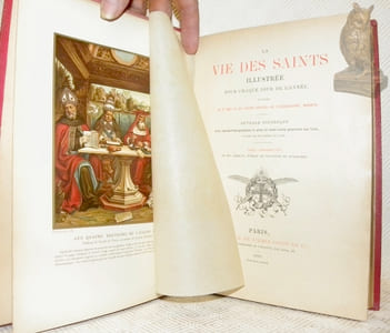 La Vie des Saints illustrée pour chaque jour de l’année, d’après le P. Giry et les grands recueils de l’hagiographie moderne. Ouvrage contenant huit chromolithographies et plus de trois cents gravures sur bois, d’après les monuments de l’art.