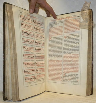 Pontificale Romanum Clementis VIII. Pont. Max. Iussu restitutum, atque editum.. Anonyme.