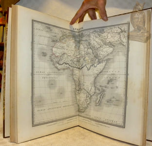 Atlas universel de géographie ancienne et moderne pour l’intélligence de la Géographie universelle par Maltebrun.