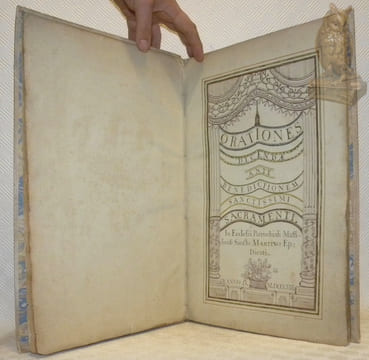 Manuscrit ecclésiastique du XIXe siècle : Orationes dicendae ante benedictionem sanctissimi sacramenti. In Ecclessia Parrochiali Massiliensi Sancto ...