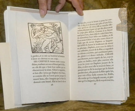 Les pastorales de Longus ou Daphnis & Chloé. Version d’Amyot. Revue et complétée par P.L. Courier. Bois originaux d’Aristide Maillol.. LONGUS. - ...
