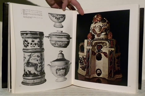 Arts populaires en Suisse. Deuxième édition.. CREUX, René.