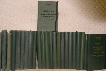Agenda de l’Industie Laitière. 1930 (18e année) à 1957. Manque les années 1936-1942-1954 et 1956.