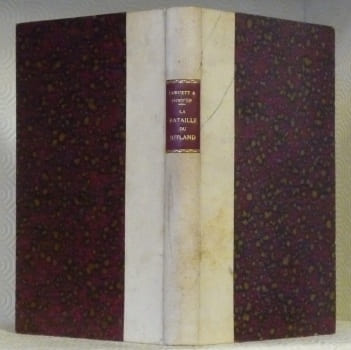 LA BATAILLE DU JUTLAND RACONTEE PAR LES COMBATTANTS. Récits et documents photographiques de soixante officiers ou hommes d’équipage de la grand fleet ...