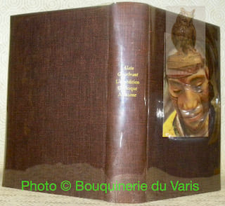 L’expédition Orénoque Amazone. 1948 - 1950. Edition nouvelle accompagnée d’une carte de la zone équatoriale de l’Amérique du Sud, illustrée de trente-six photographies, suivie d’un texte sur les habitants de la Sierra Parima, de relevés de peintures rupestres et de dessins d’objets. Collection Découverte de la Terre.