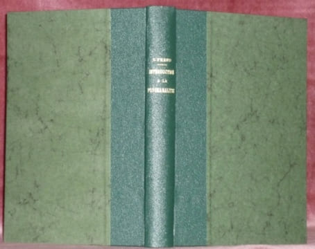Introduction à la psychanalyse. Trad. de l’allemand avec l’autorisation de l’auteur par le Dr. S. Jankélévitch.. FREUD, Sigmund.