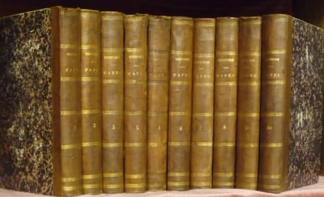 Histoire des Papes, crimes, meurtres, empoisonnements, parricides, adultères, incestes, des pontifes romains, depuis Saint Pierre jusqu’à nos ...