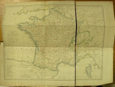 Petit Atlas de toutes les parties du monde, a l’usage de la Jeunesse, destiné aussi aux personnes qui veulent étudier la géographie moderne, et lire avec fruit l’histoire des derniers siècles; contenant les découvertes des voyageurs modernes, et l’état géographique de l’Europe, d’après les derniers traités de paix; composé de vingt-une cartes, dressées par M. Hérisson; précédé d’un précis élémentaire de géographie moderne des cinq parties du Monde et de notions sur la sphère. Sixième édition revue, corrigée et augmentée.