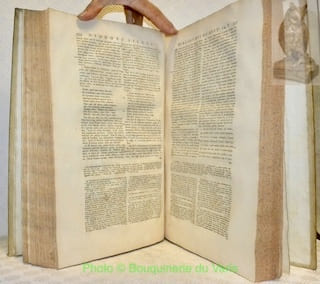 Diodori Siculi Bibliothecae Historicae, Libre Qui Supersunt, Interprete Laurentio Rhodomano. Ad Fidem Mss. recensuit Petrus Wesselingius, atque Henr. Stephani, Laur. Rhodomani, Fulvii Ursini, Henr. Valesii, Jacobi Palmerii & suas Adnotationes, com Indicibus Locupletissimis, Adjecit. 2 Volumes.
