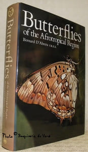 Butterflies of the Afrotropical Region. Based on Synonymic Catalogue of the Butterflies of the Ethiopian Region by R. H. Carcasson.