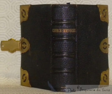 The book of common prayer and administration of the sacraments and other rites and ceremonies of the church, according to the use of the Church of England, together with the proper lessons for sundays and other holy-days.