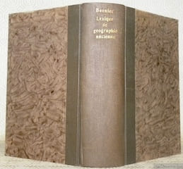 Lexique de géographie ancienne. Avec une préface de R. Cagnat. Nouvelle Collection à l’usage des classes XXX.. Besnier, Maurice.