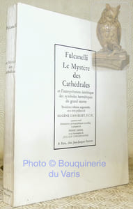 Le Mystère des Cathédrales et l’interprétation ésotérique des symboles hermétiques du grand oeuvre. Troisième édition augmentée avec trois préfaces de Eugène Canseliet. Quarante-neuf illustrations photographiques nouvelles, la plupart de Pierre Jahan et un frontispice de Julien Champagne.