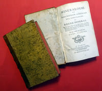 MINÉRALOGIE, ou Description générale des substances du règne minéral [avec] Supplément à la Minéralogie qui contient les préparations artificielles faites avec des substances minérales [et] Hydrologie ou Description du règne aquatique, divisée par classes, genres, espèces, et variétés , avec la manière de faire l'essai des eaux. Ouvrage traduit de l'allemand.
