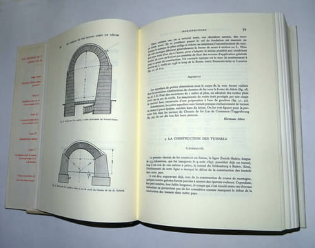 LES CHEMINS DE FER SUISSES APRÈS UN SIÈCLE 1847-1947. Mis à jour au moment de la parution de chaque volume.. PASCHOUD Maurice et THIESSING René, sous ...