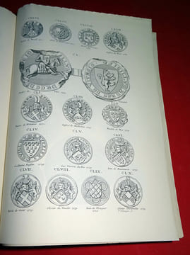 HISTOIRE DE BRETAGNE composée sur les titres et les auteurs originaux, enrichie de plusieurs portraits & tombeaux en taille douce; avec les preuves & ...