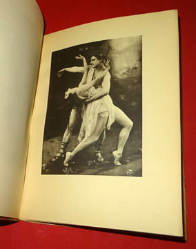 ANNA PAVLOVA. LEVINSON