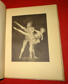 ANNA PAVLOVA. LEVINSON