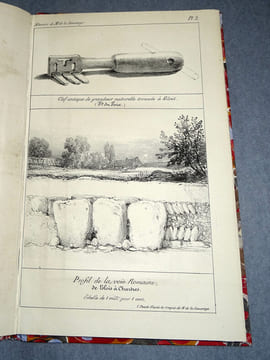 ESSAI SUR L'ORIGINE DE LA VILLE DE BLOIS ET SUR SES ACCROISSEMENTS JUSQU'AU Xe SIÈCLE. SAUSSAYE, L. de la