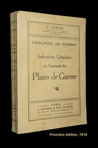 INDICATIONS GÉNÉRALES DU TRAITEMENT DES PLAIES DE GUERRE
suivies de quelques médications à l'usage des blessés, la localisation des corps étrangers, la technique des appareils pour l'immobilisation des membres.