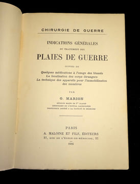 INDICATIONS GÉNÉRALES DU TRAITEMENT DES PLAIES DE GUERRE
suivies de quelques médications à l'usage des blessés, la localisation des corps étrangers, ...