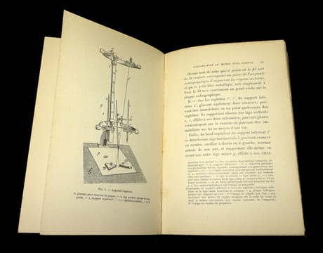 INDICATIONS GÉNÉRALES DU TRAITEMENT DES PLAIES DE GUERRE
suivies de quelques médications à l'usage des blessés, la localisation des corps étrangers, ...