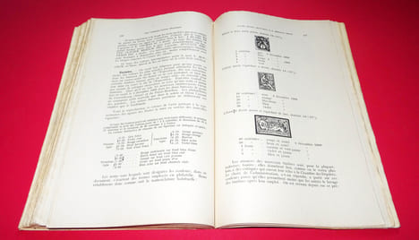 HISTOIRE DES TIMBRES-POSTE FRANÇAIS - Édition du Centenaire
entièrement revue et corrigée, avec introduction, des notes et des commentaires par ...