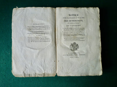 Notice sur l'ancien royaume des Auvergnats et sur la ville de Clermont.