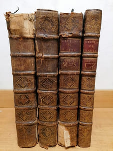 Dictionnaire historique et critique.