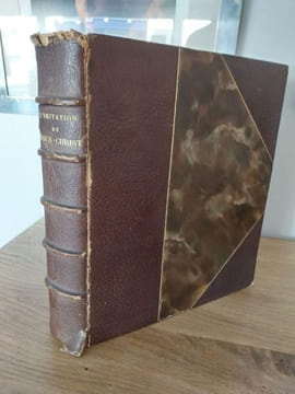 L'imitation de Jésus-Christ. Traduction anonyme du XVIIe siècle honorée d'un bref de Notre Saint-Père le pape Pie IX. Bois dessinés par Maurice ...