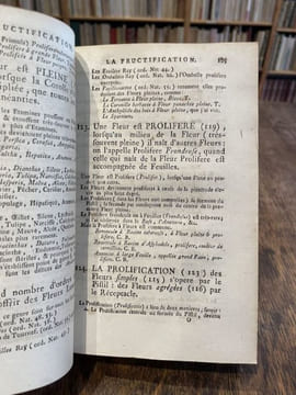 Philosophie botanique de Charles Linné... dans laquelle sont expliqués les fondements de la botanique, avec les définitions de ses parties, les ...