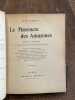 Le Massacre des Amazones. Etudes critiques sur deux cents bas-bleus contemporains.. RYNER (Han).