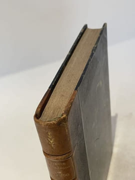 Victor Hugo par le bibelot, le populaire, l'annonce, la chanson. Préface par Adolphe Brisson.. BEUVE (Paul) et DARAGON (Henri).