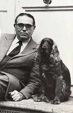 Une humeur de Chien ! Dossier sur la cause canine comprenant de nombreuses lettres de soutien d'écrivains et de lecteurs, des documents d'archives, ...