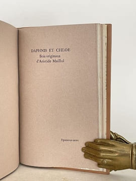 Les Pastorales ou Daphnis et Chloé. Traduction d'Amyot revue et complétée par P.-L. Courier.. LONGUS.