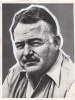 Réunion de quatre clichés photographiques des années 1950. . HEMINGWAY (Ernest).