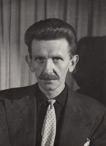 Portrait photographique du romancier Georges Arnaud.