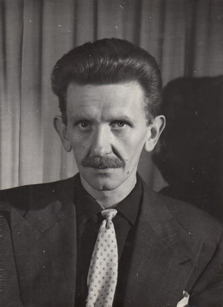 Portrait photographique du romancier Georges Arnaud.. ARNAUD (Georges). 