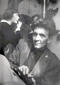 Portrait photographique du romancier Georges Arnaud.. ARNAUD (Georges).