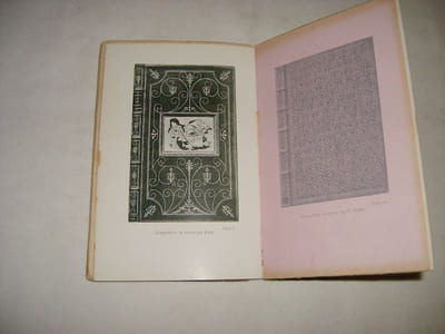 De la reliure. Exemples à imiter ou à rejeter. L'art du siècle. De l'habillement du livre. Ses qualités et sa décoration.