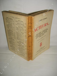 Acteurs... Julia Bartet - Mounet-Sully - Lucien Guitry - Suzanne-Desprès - Félix Huguenet - Signoret - Max Dearly - Mistinguett - Sacha Guitry.