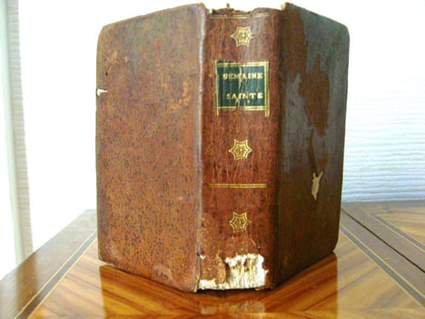 Office de la quinzaine de Pasque, latin et françois, extrait du bréviaire et du missel de Poitiers.. undefined