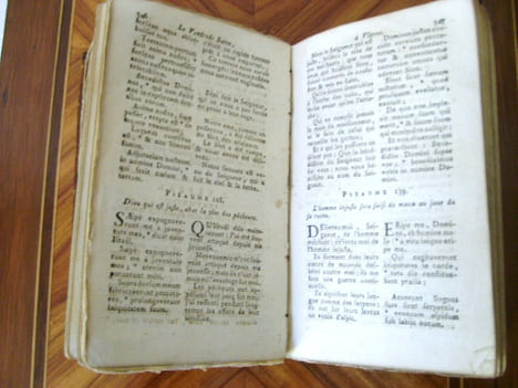 Office de la quinzaine de Pasque, latin et françois, extrait du bréviaire et du missel de Poitiers.. undefined
